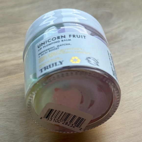 New! TRULY Unicorn Lip Plumping Balm
Hydrating Lip Plumper in Peppermint Matcha - Picture 2 of 5